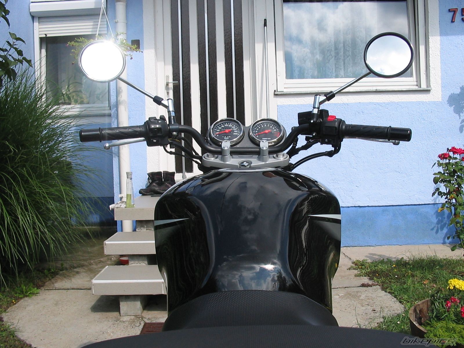 Bike Photo 990639