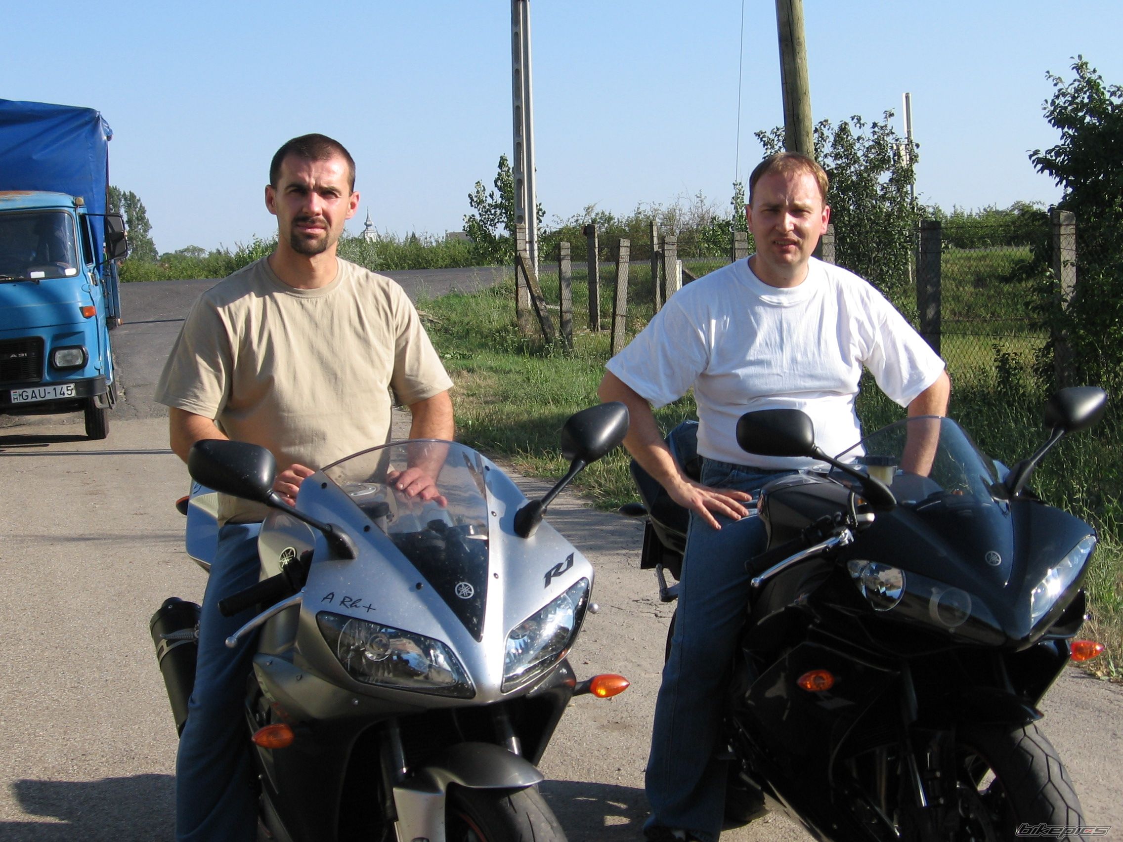 Photo 990827