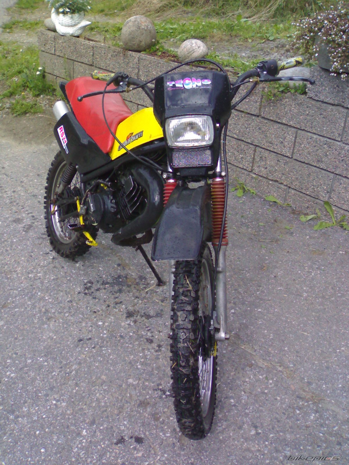 Photo 991810