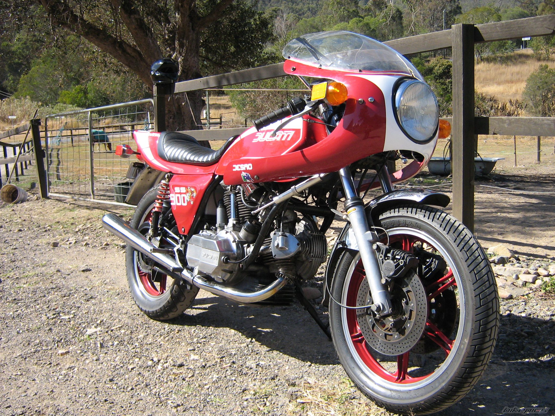 Bike Photo 992289