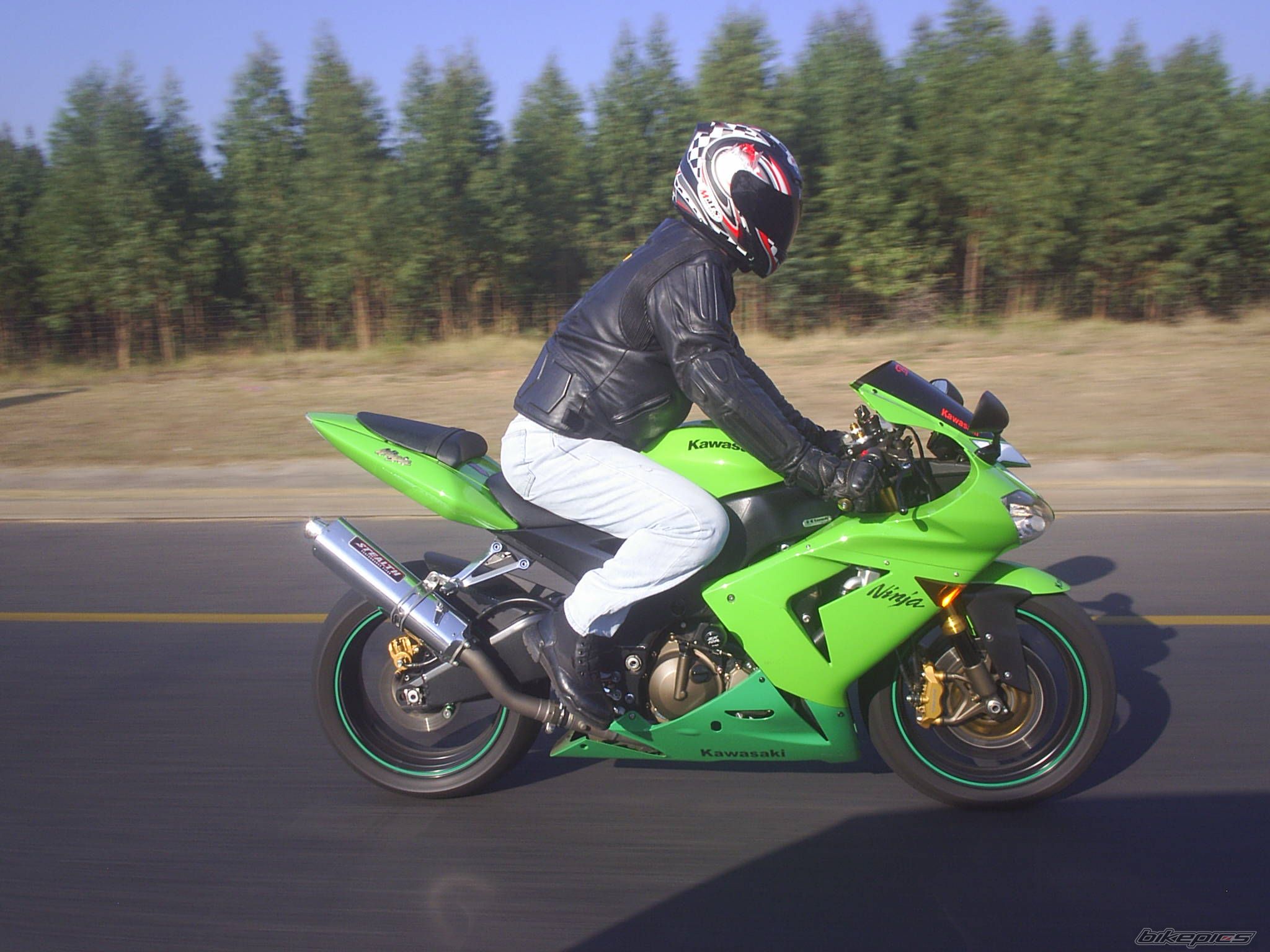 Bike Photo 992307