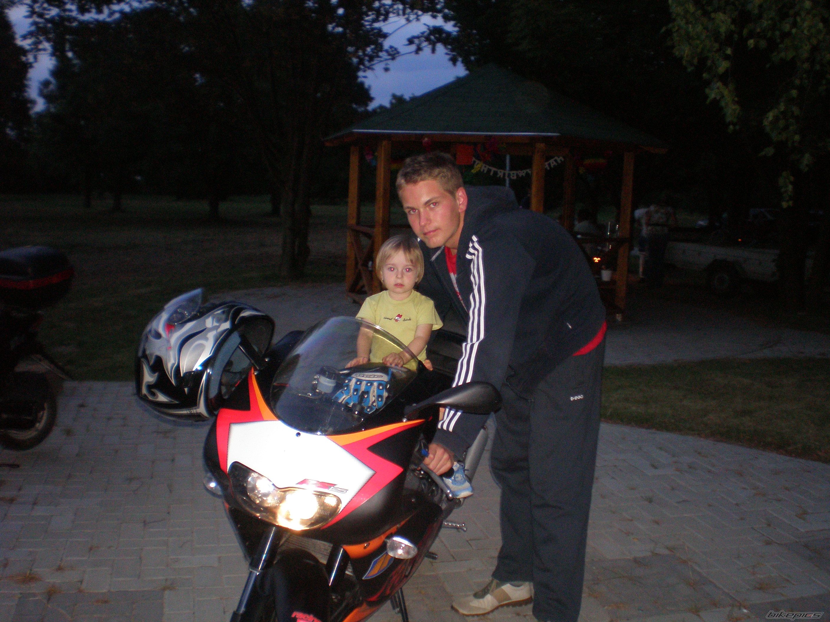 Bike Photo 992308