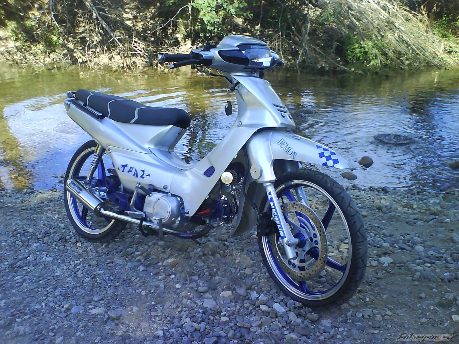 Bike Photo 992555