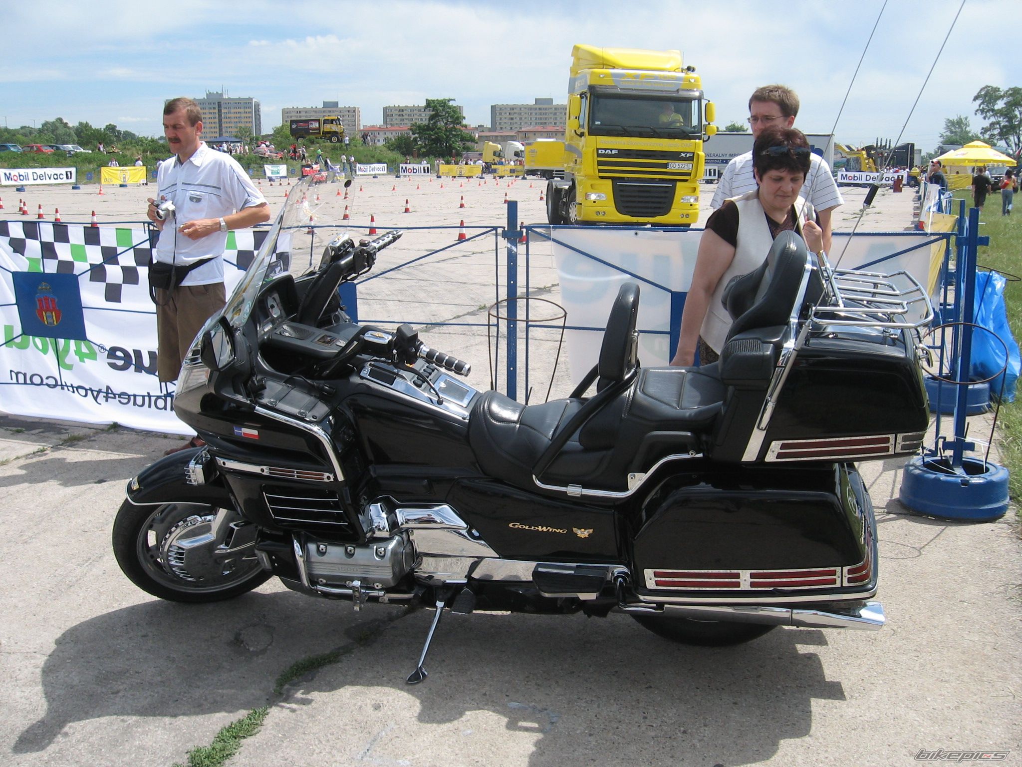 Bike Photo 993123