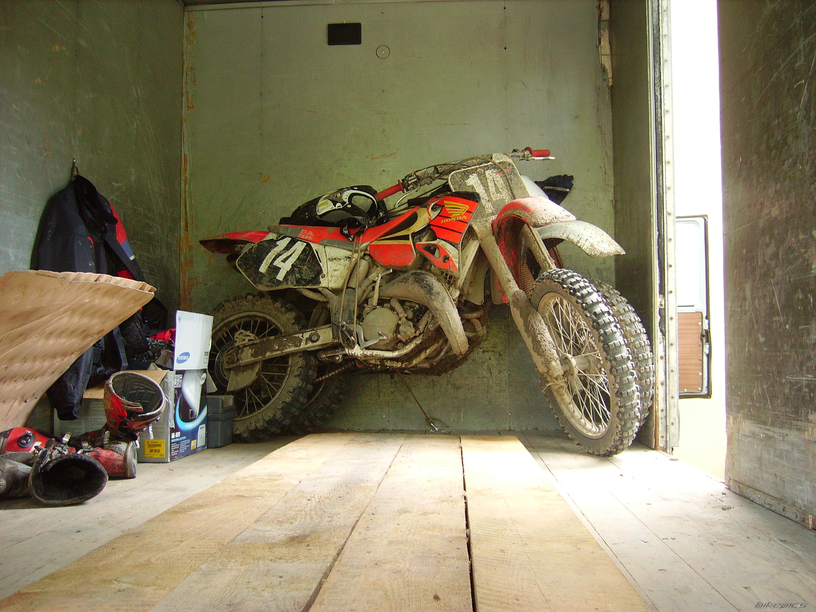 Bike Photo 995710