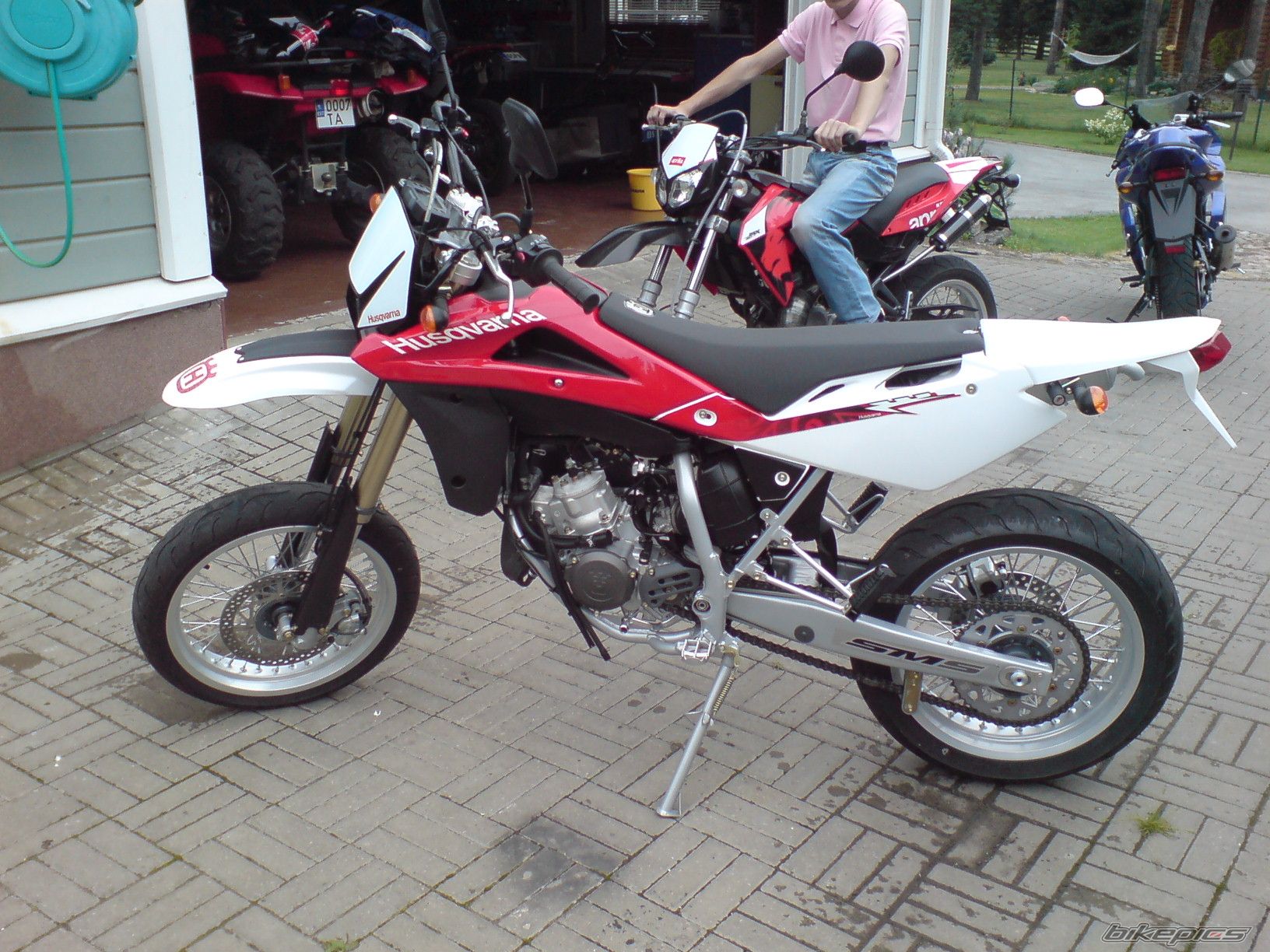 Bike Photo 995713