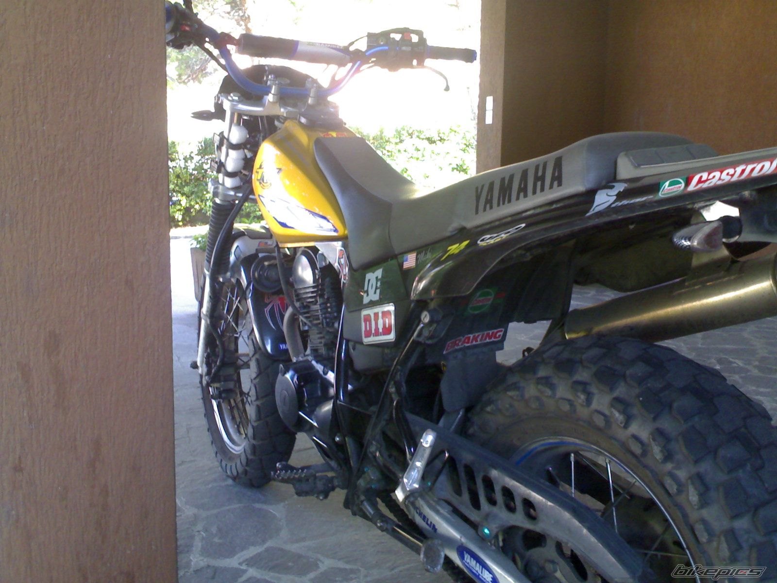 Bike Photo 996035