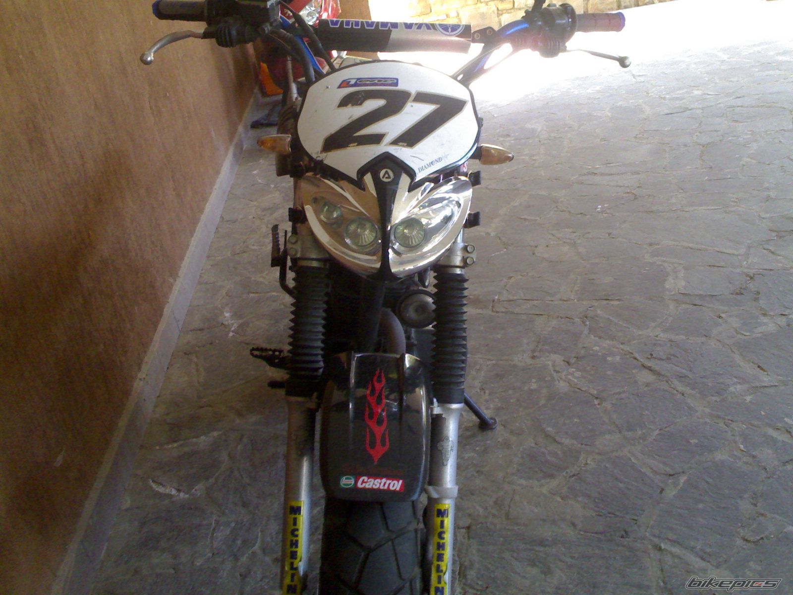 Bike Photo 996038