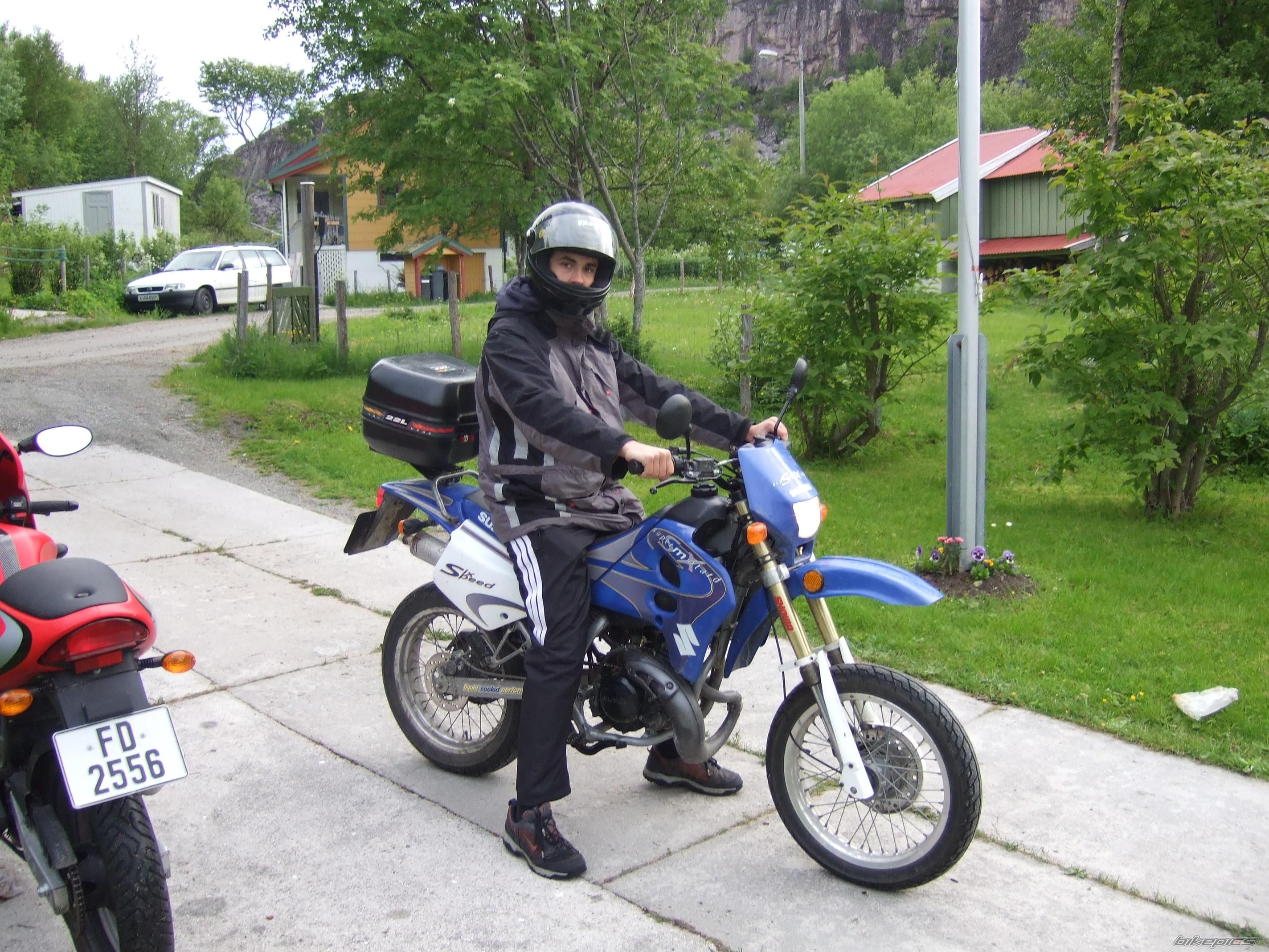 Bike Photo 996102