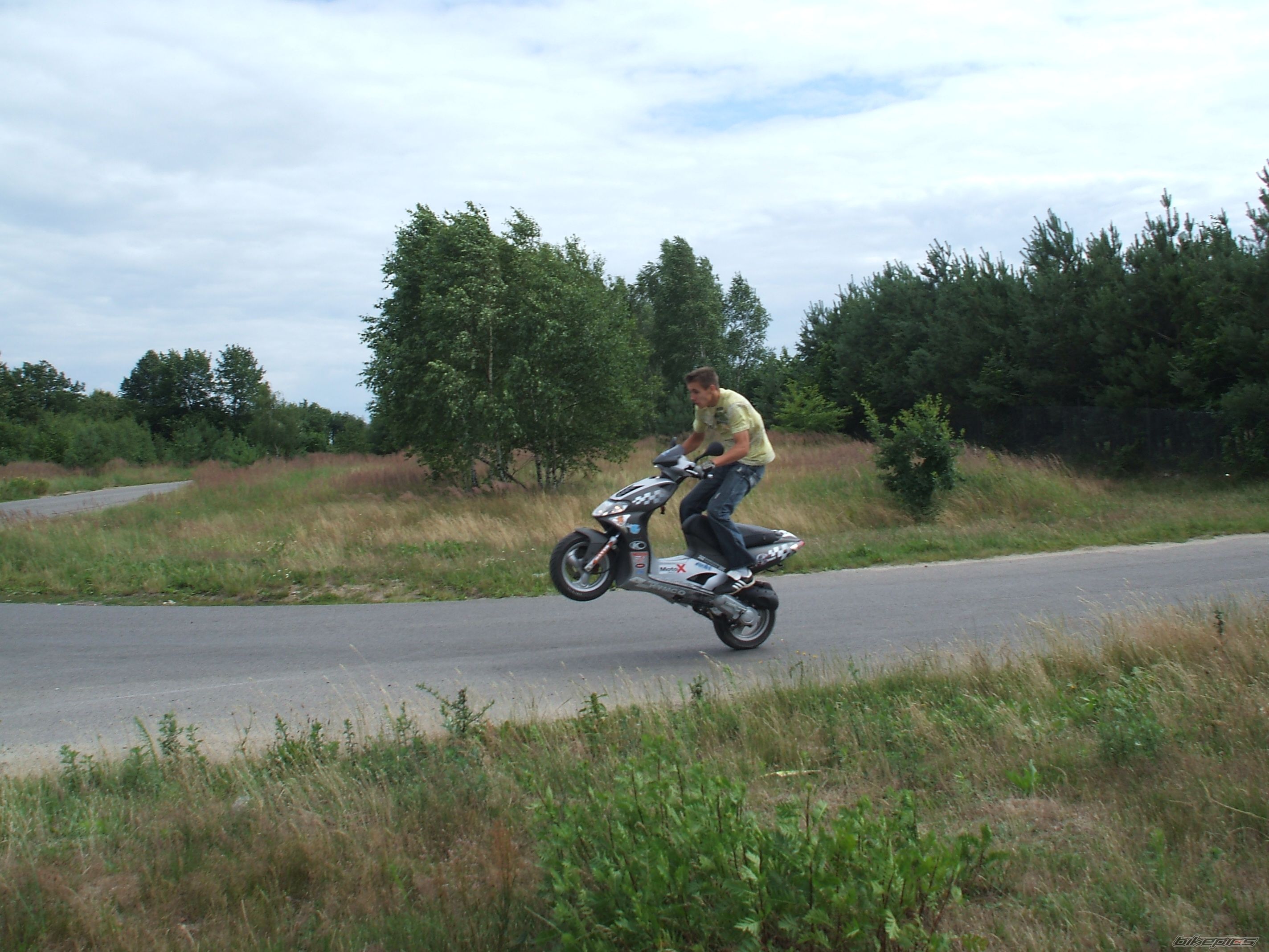 Bike Photo 996608