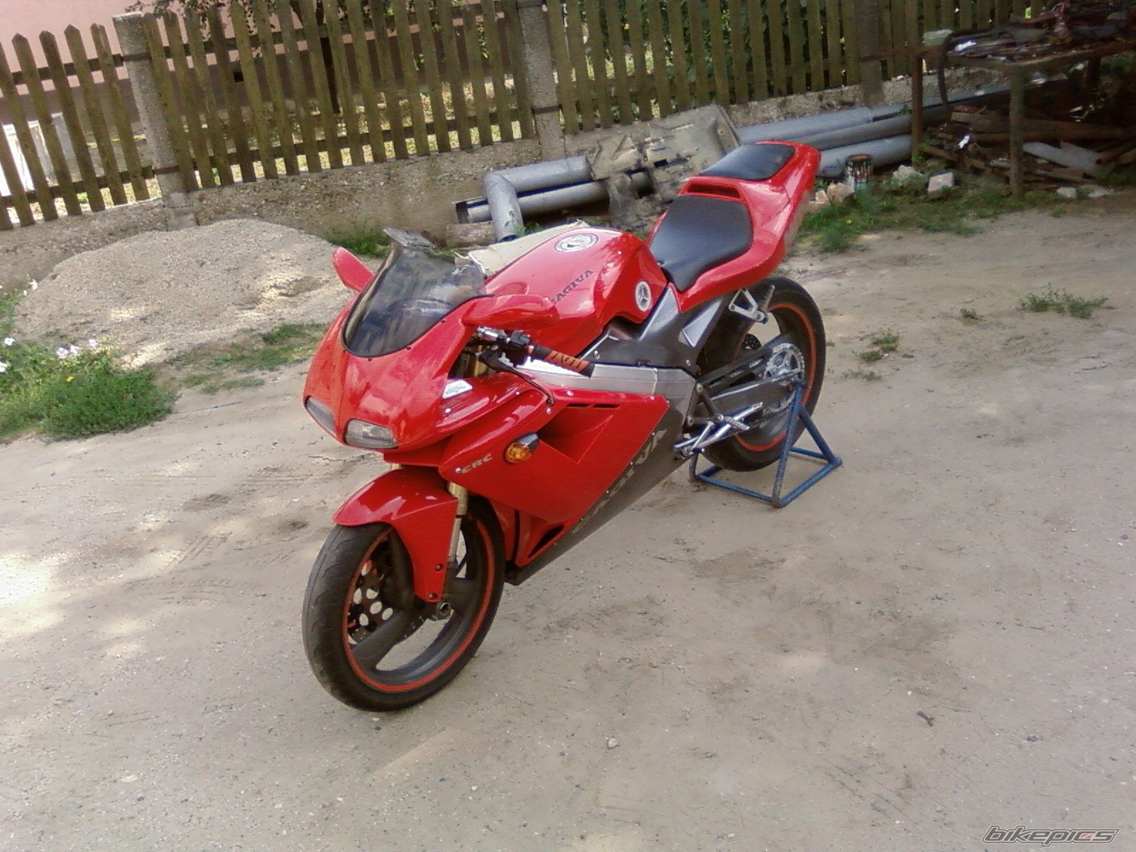 Photo 996840