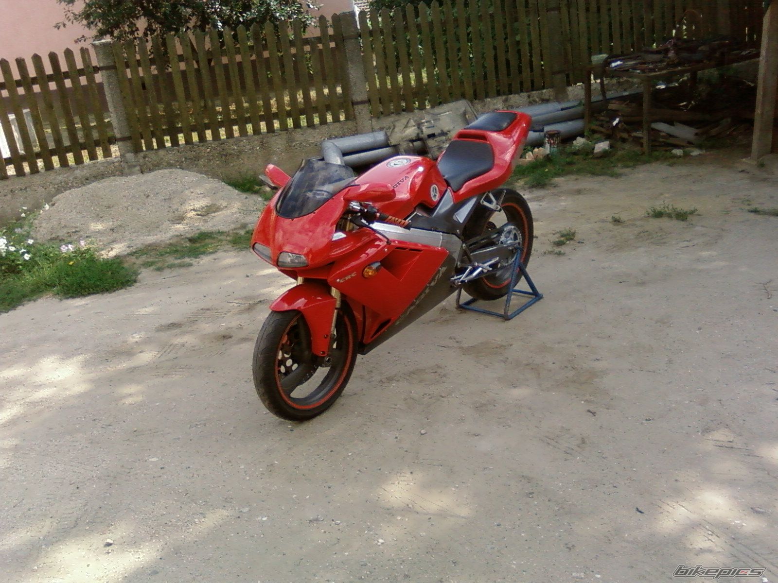 Photo 996841