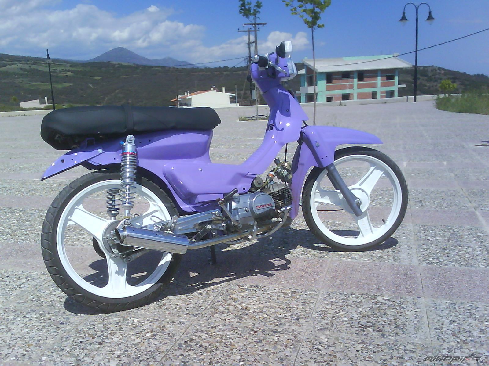Bike Photo 997136