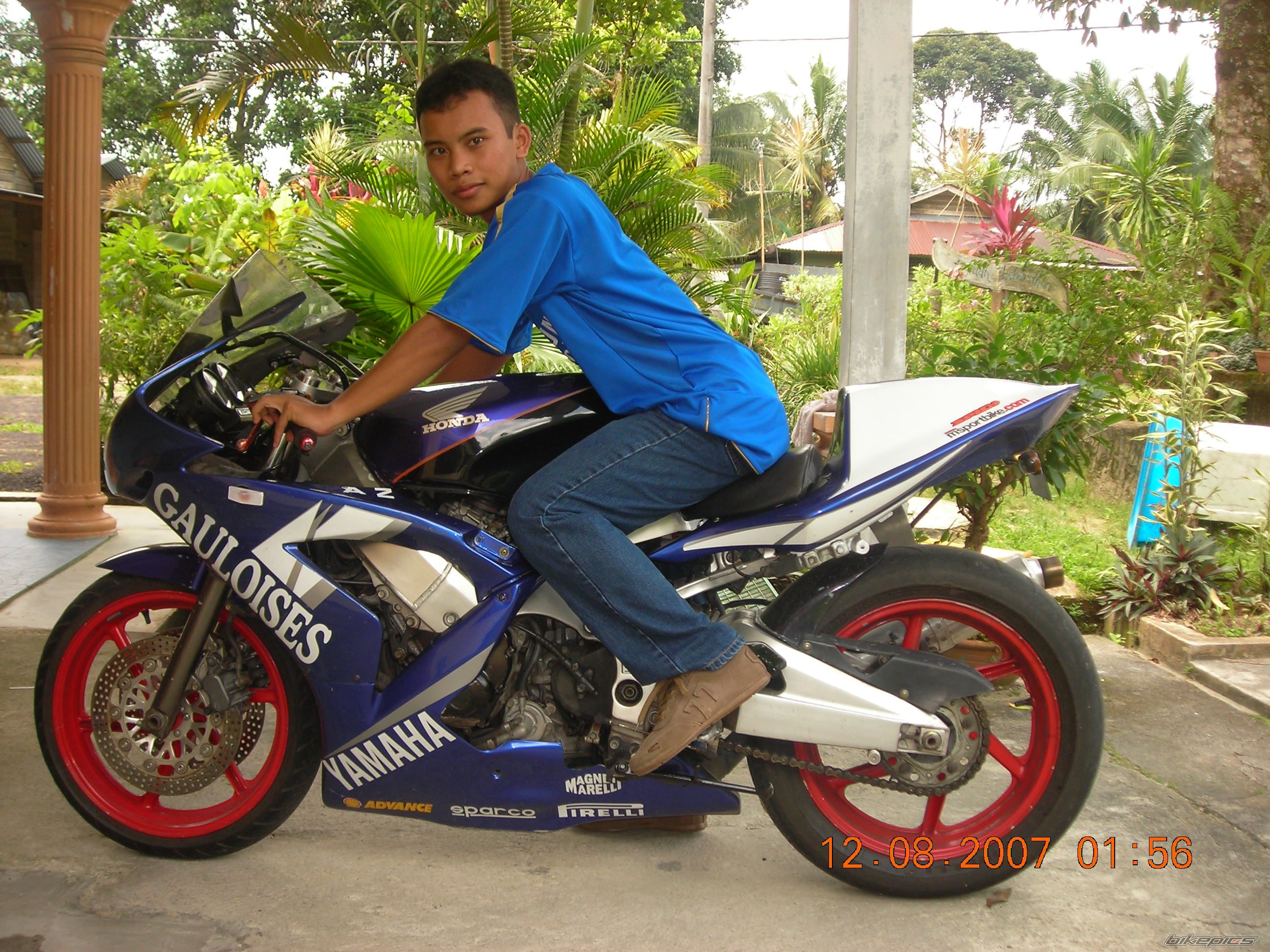 Bike Photo 997546