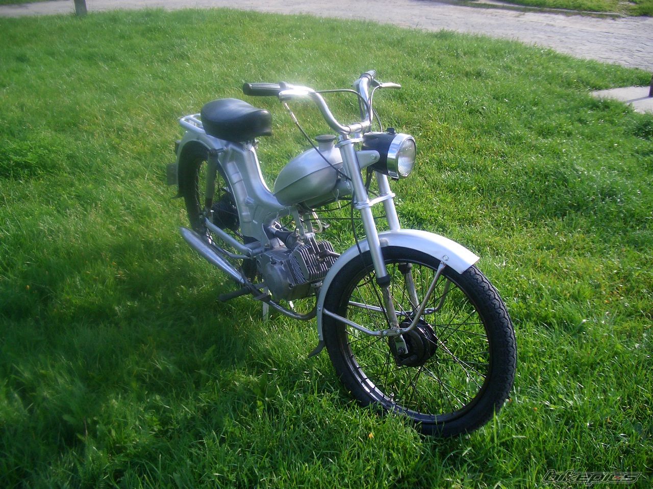 Bike Photo 997775