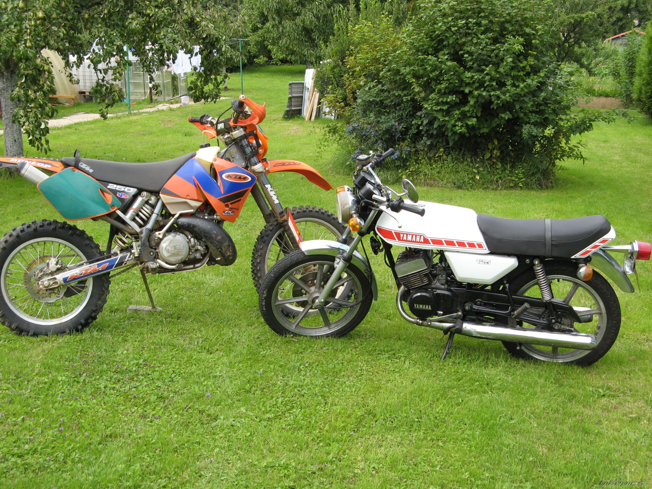 Bike Photo 997808