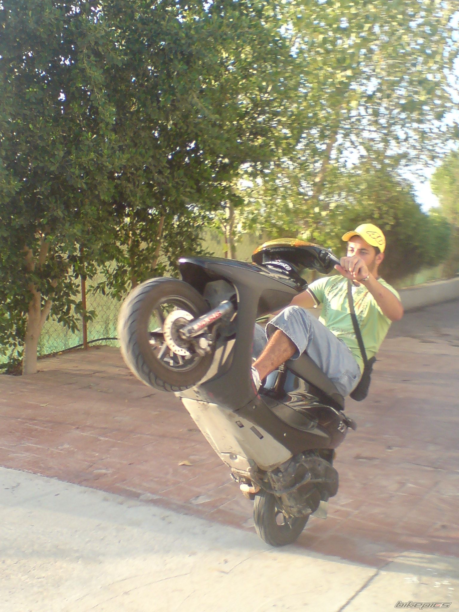 Bike Photo 997913