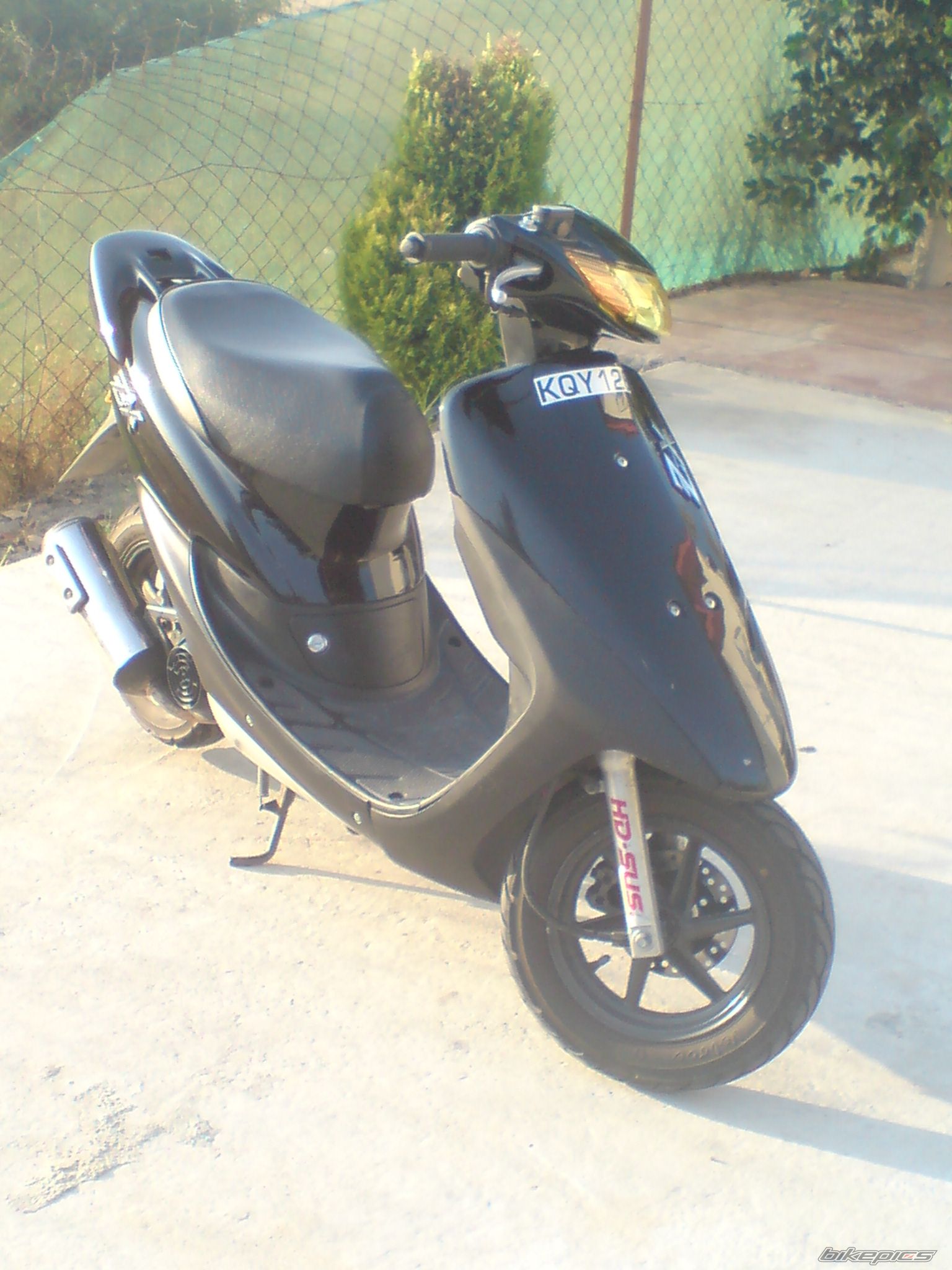 Bike Photo 998005