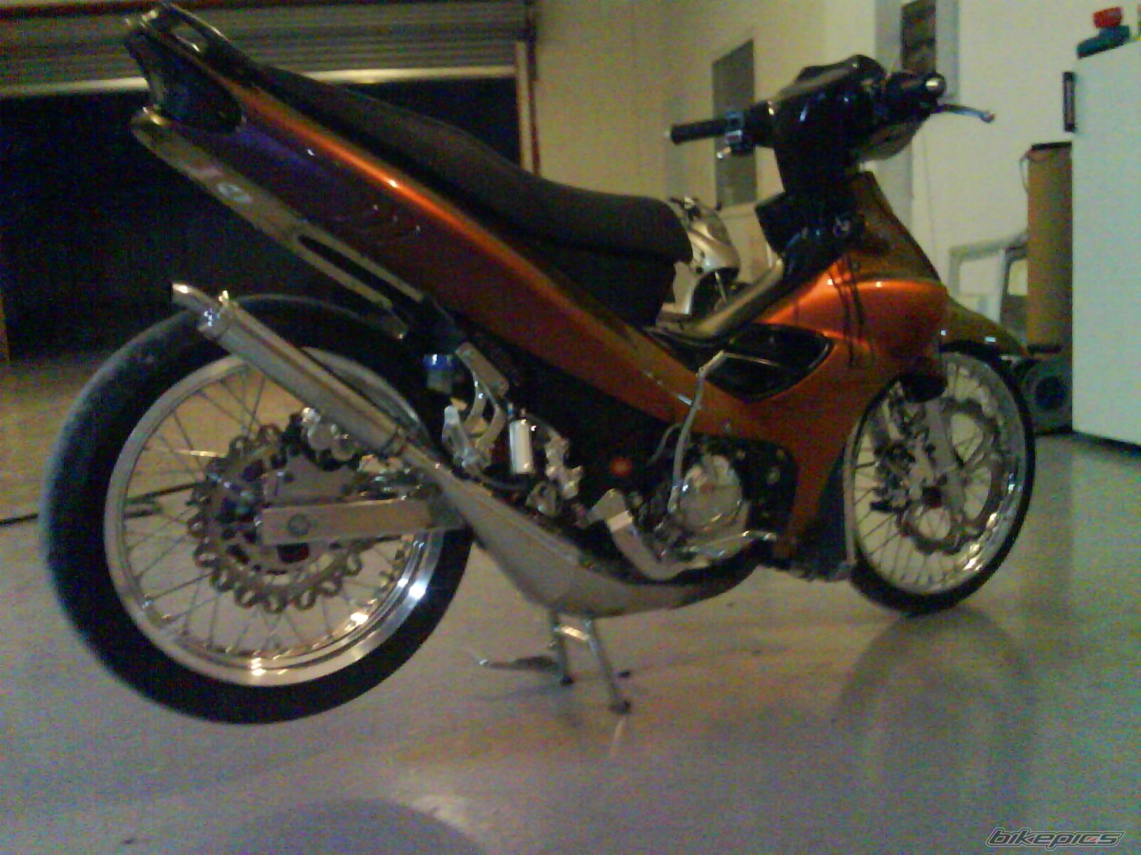 Bike Photo 998028