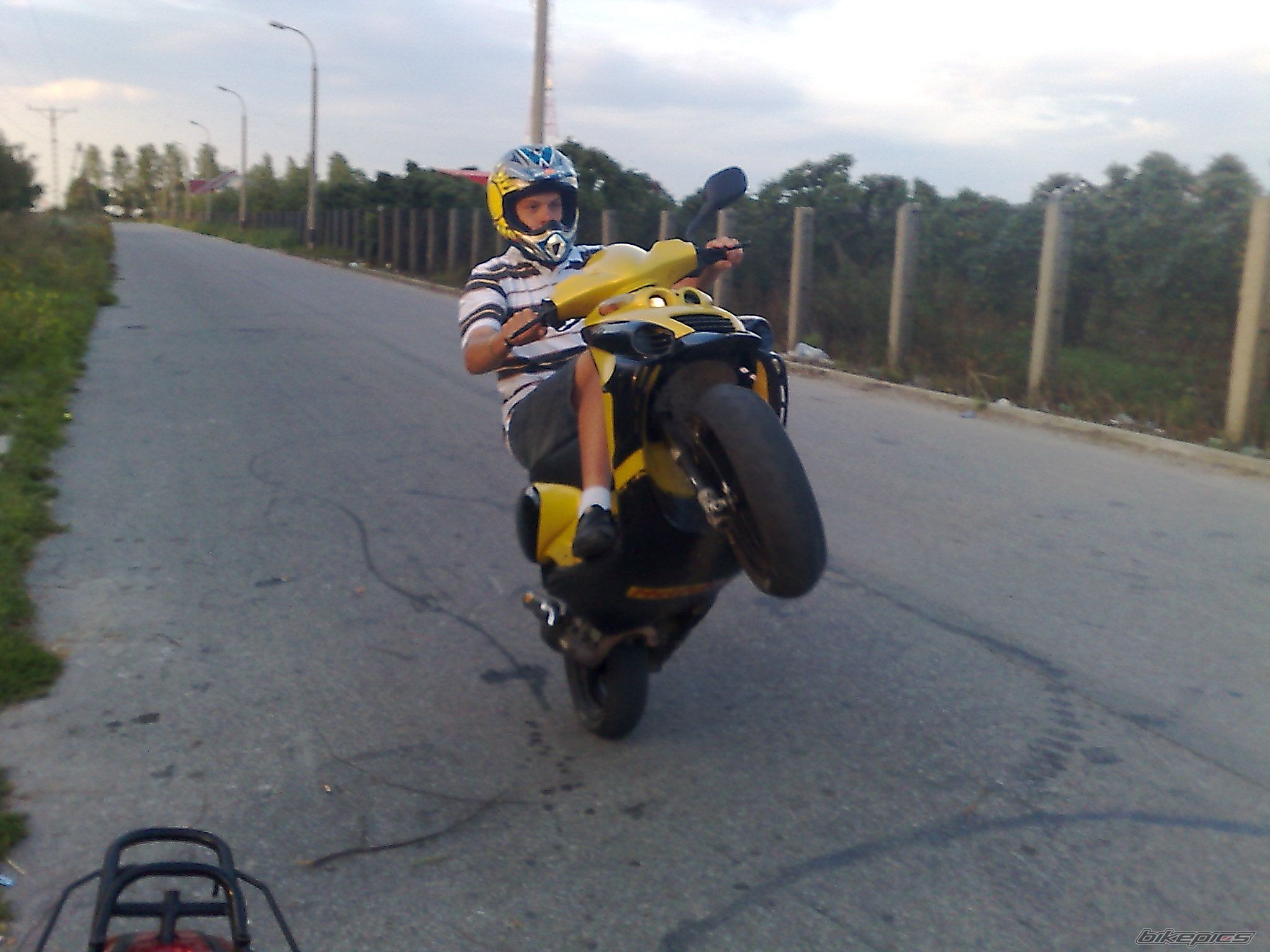 Bike Photo 998108