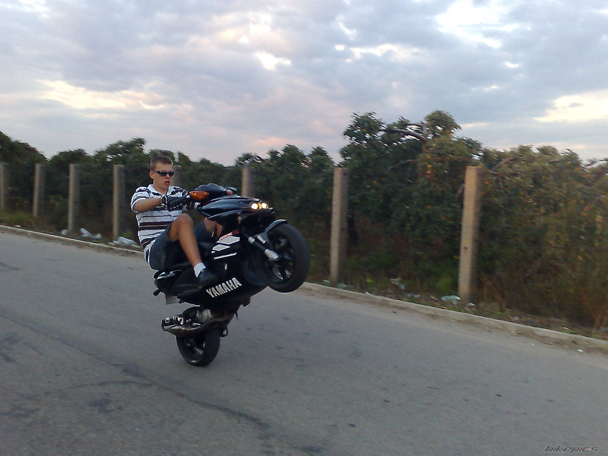 Bike Photo 998122