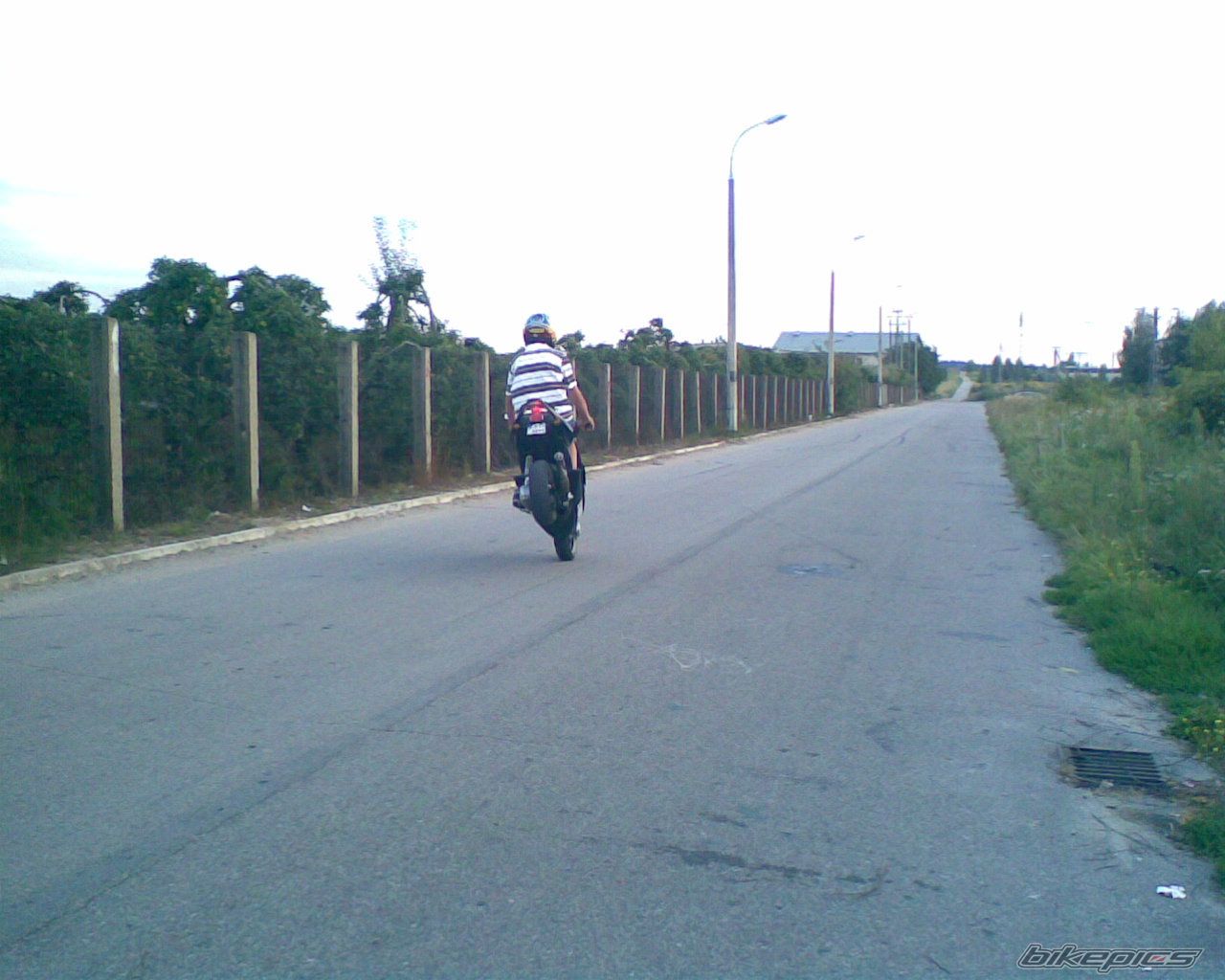 Bike Photo 998137