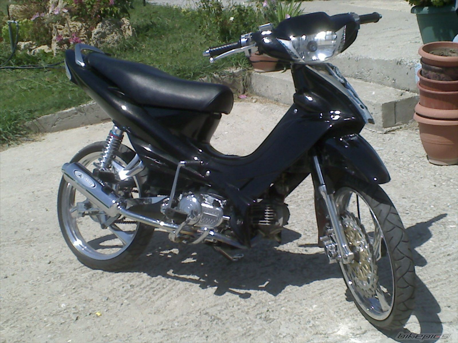 Bike Photo 998144