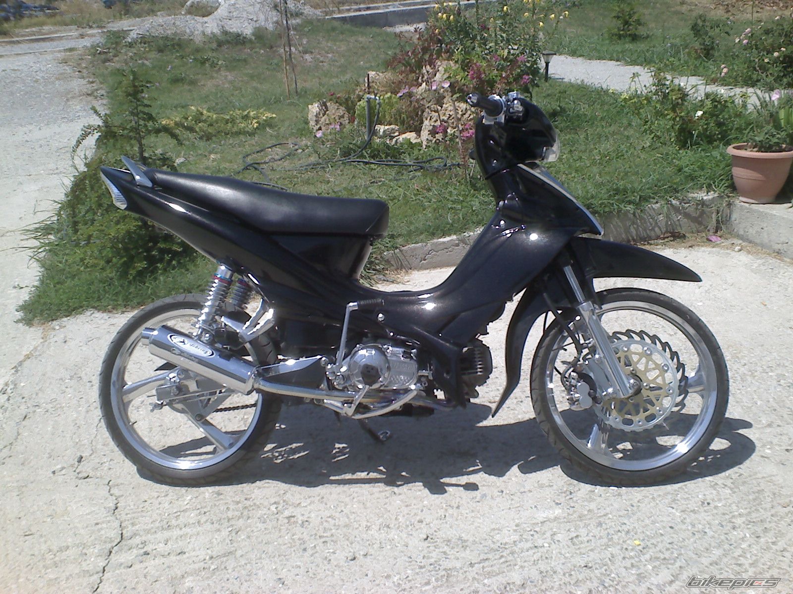 Bike Photo 998153