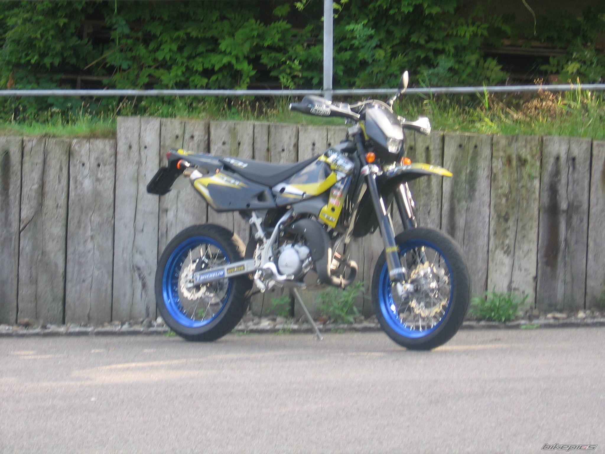 Photo 998201