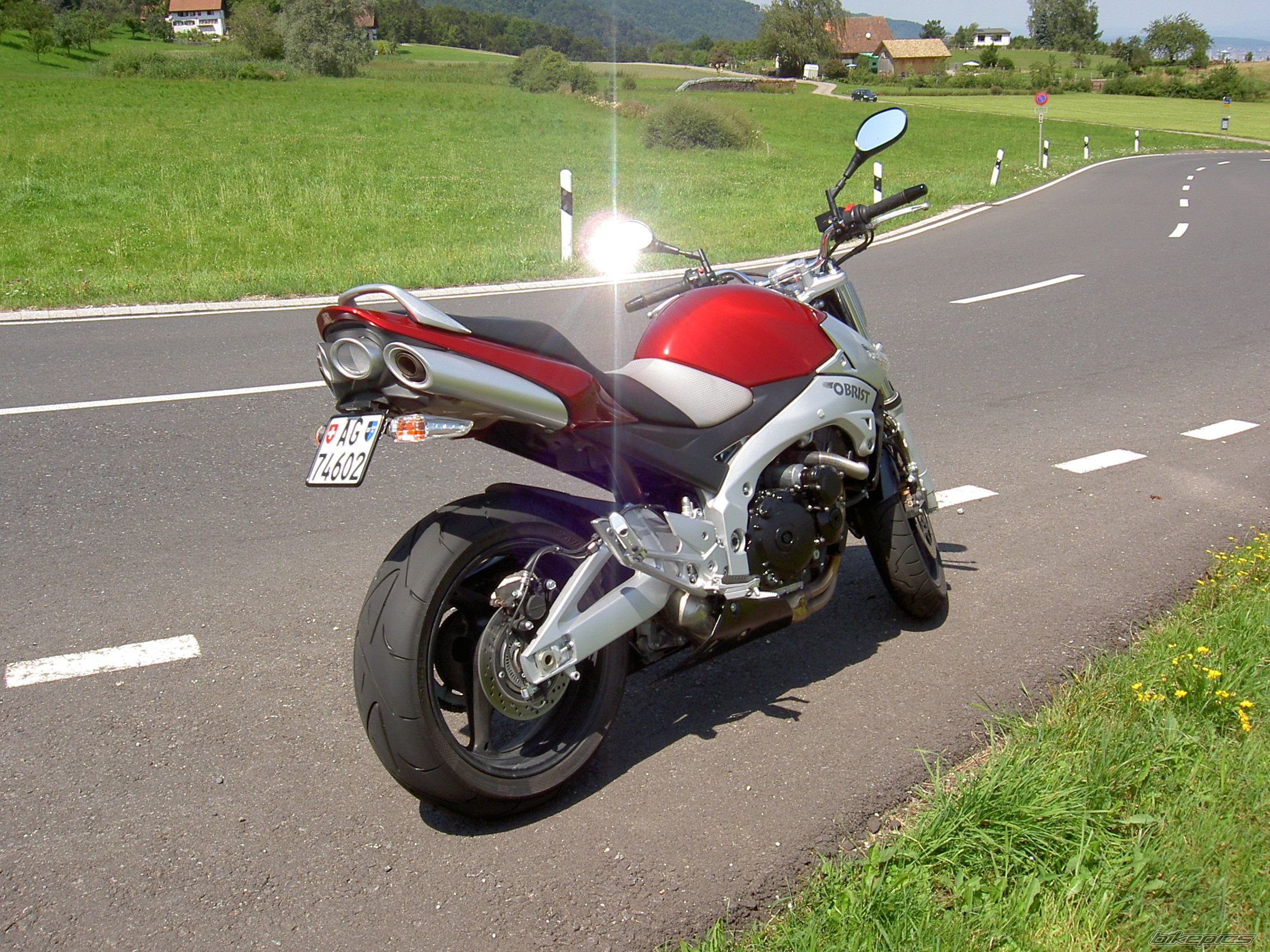 Bike Photo 998294