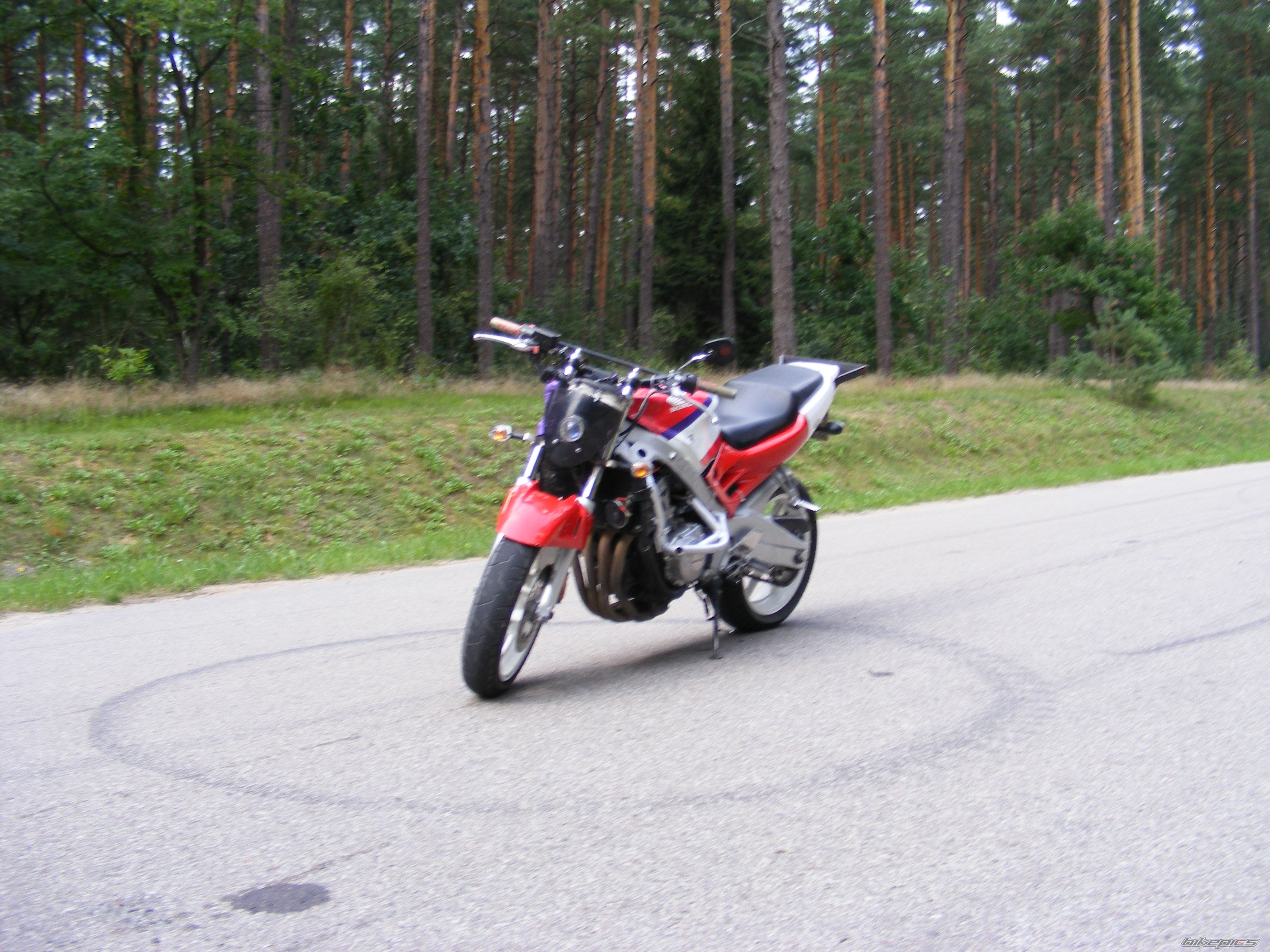 Bike Photo 998333