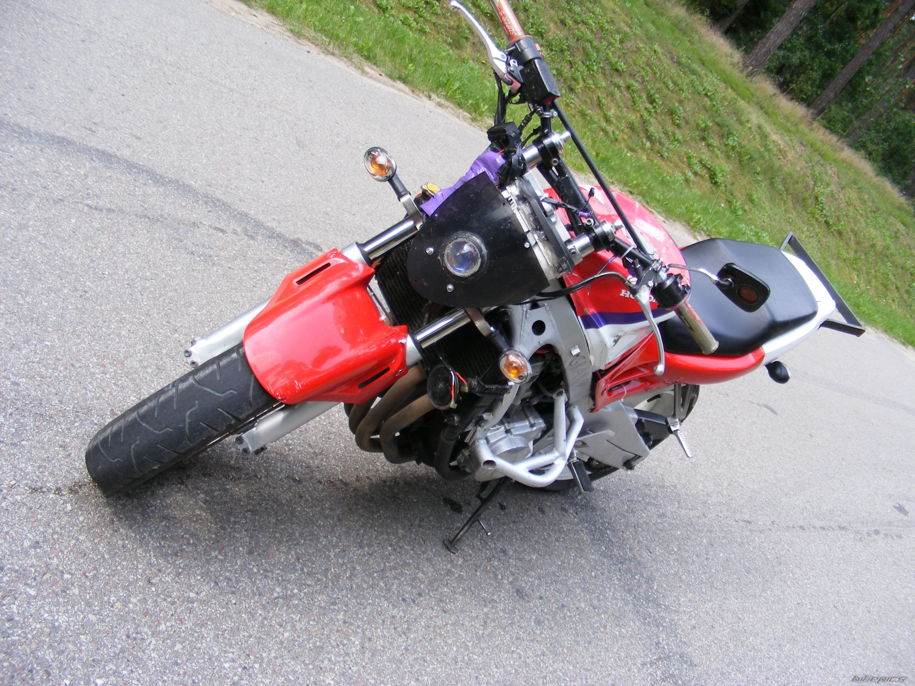Bike Photo 998335
