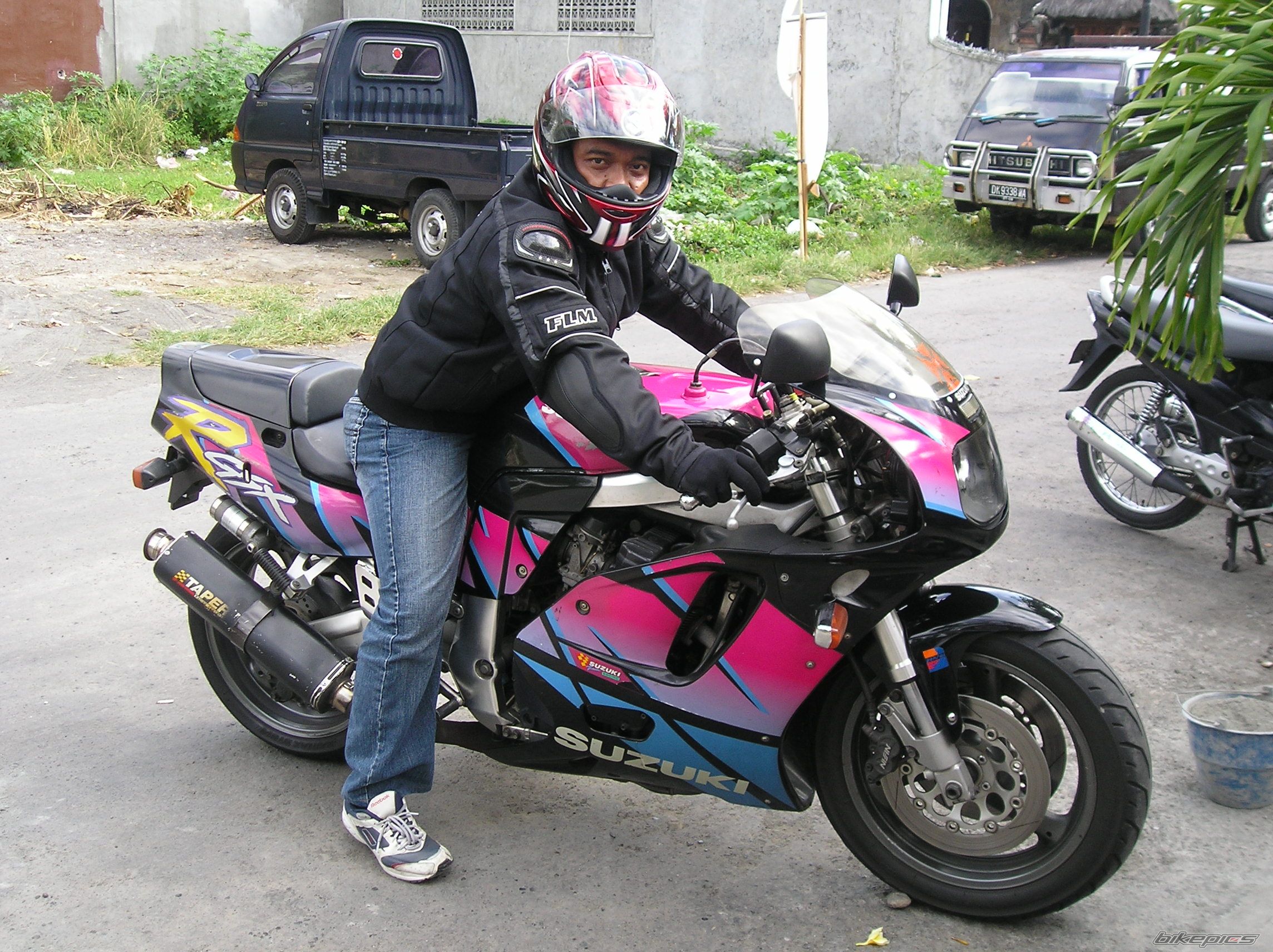 Bike Photo 998518
