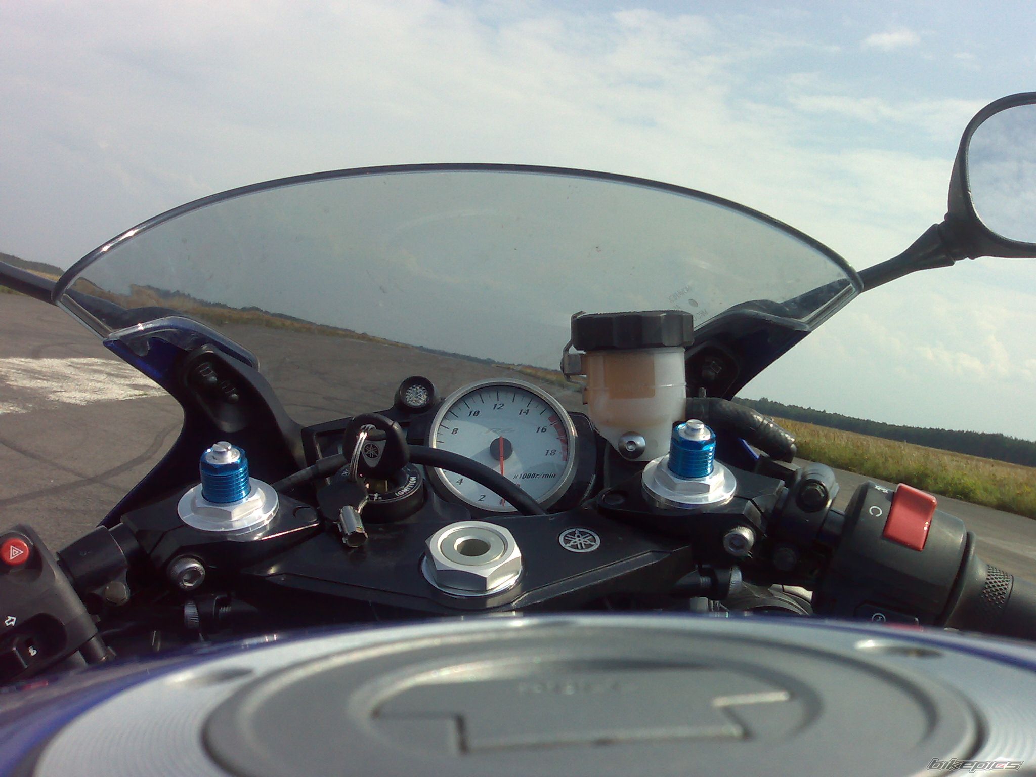 Bike Photo 998801