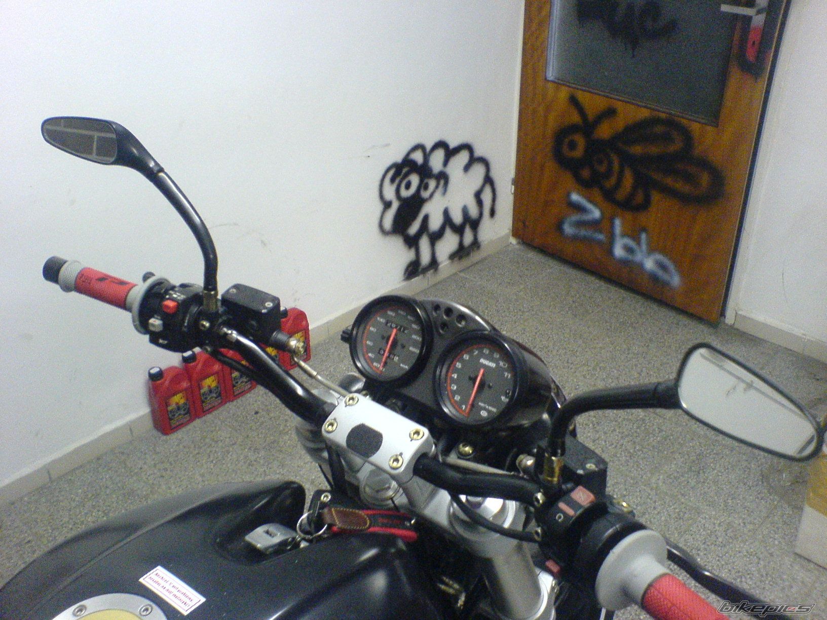 Bike Photo 998924
