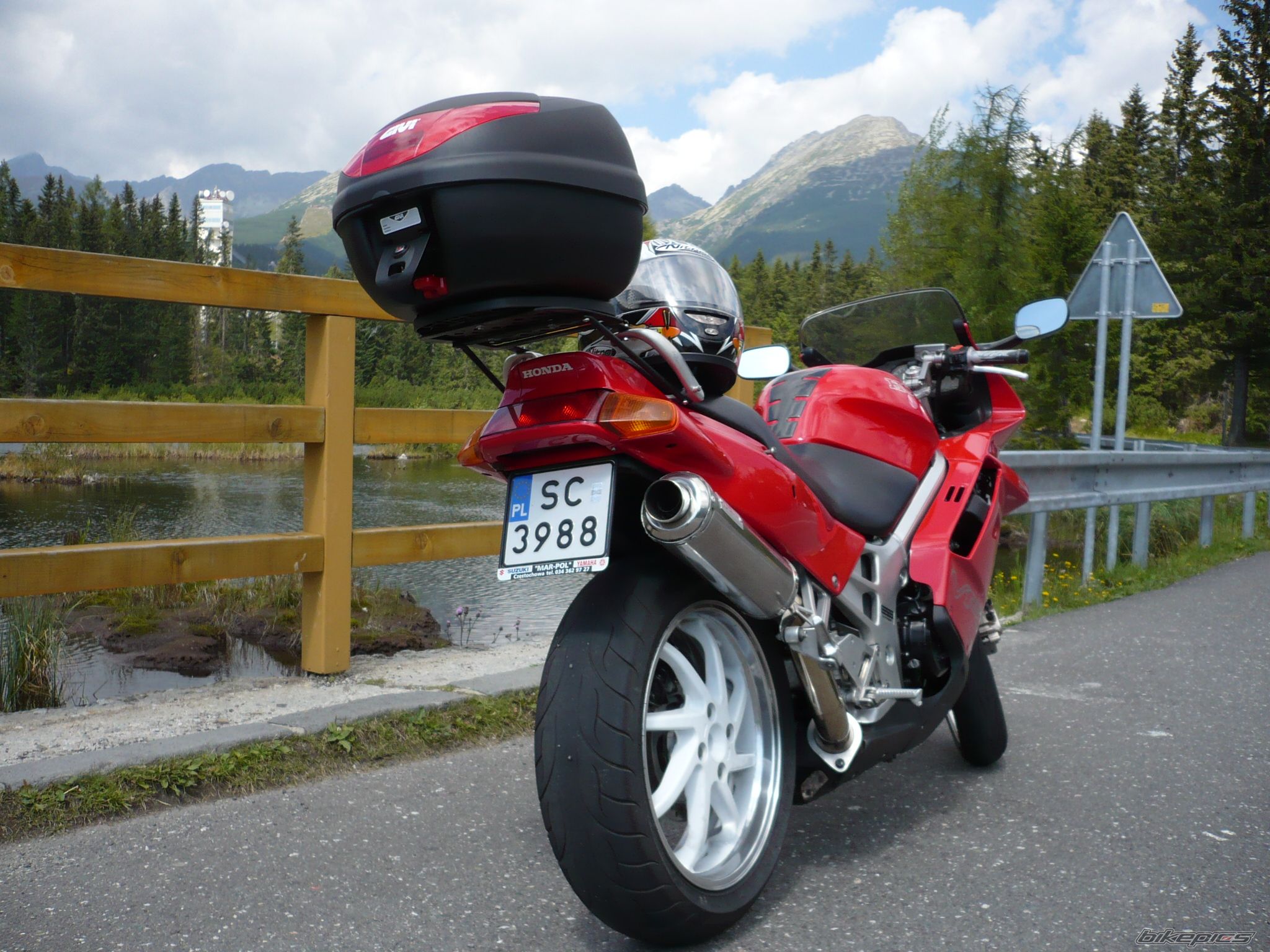 Bike Photo 999061