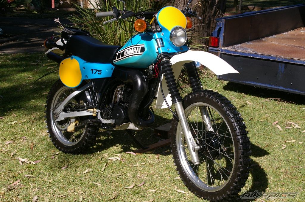 Bike Photo 999288