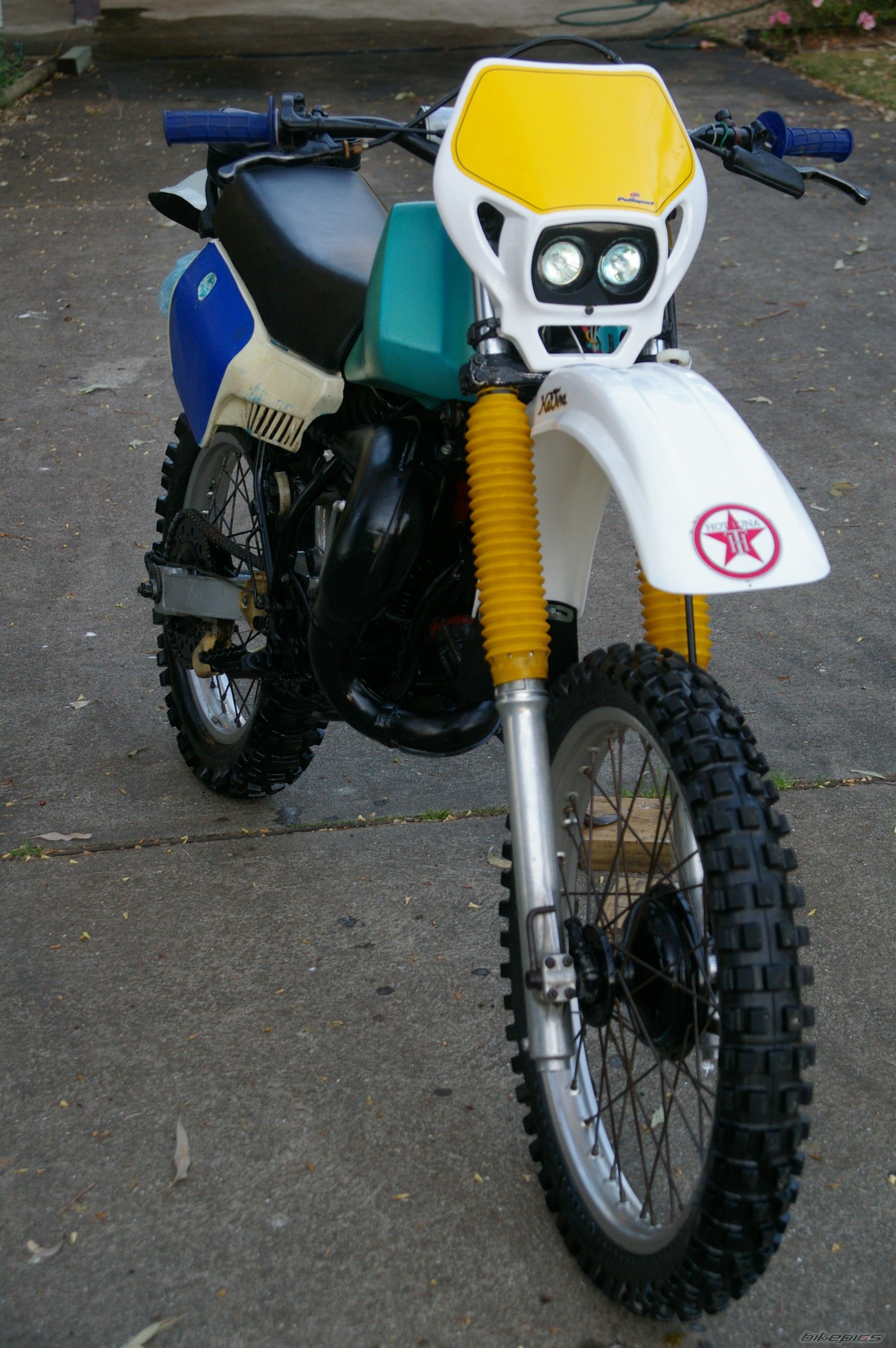Bike Photo 999295