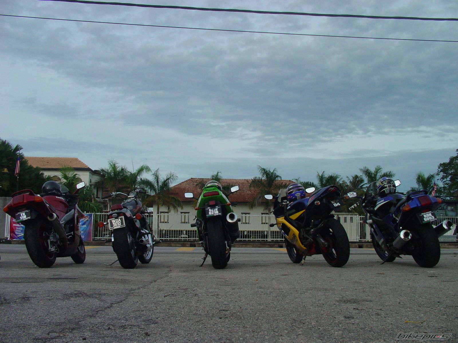 Bike Photo 999327