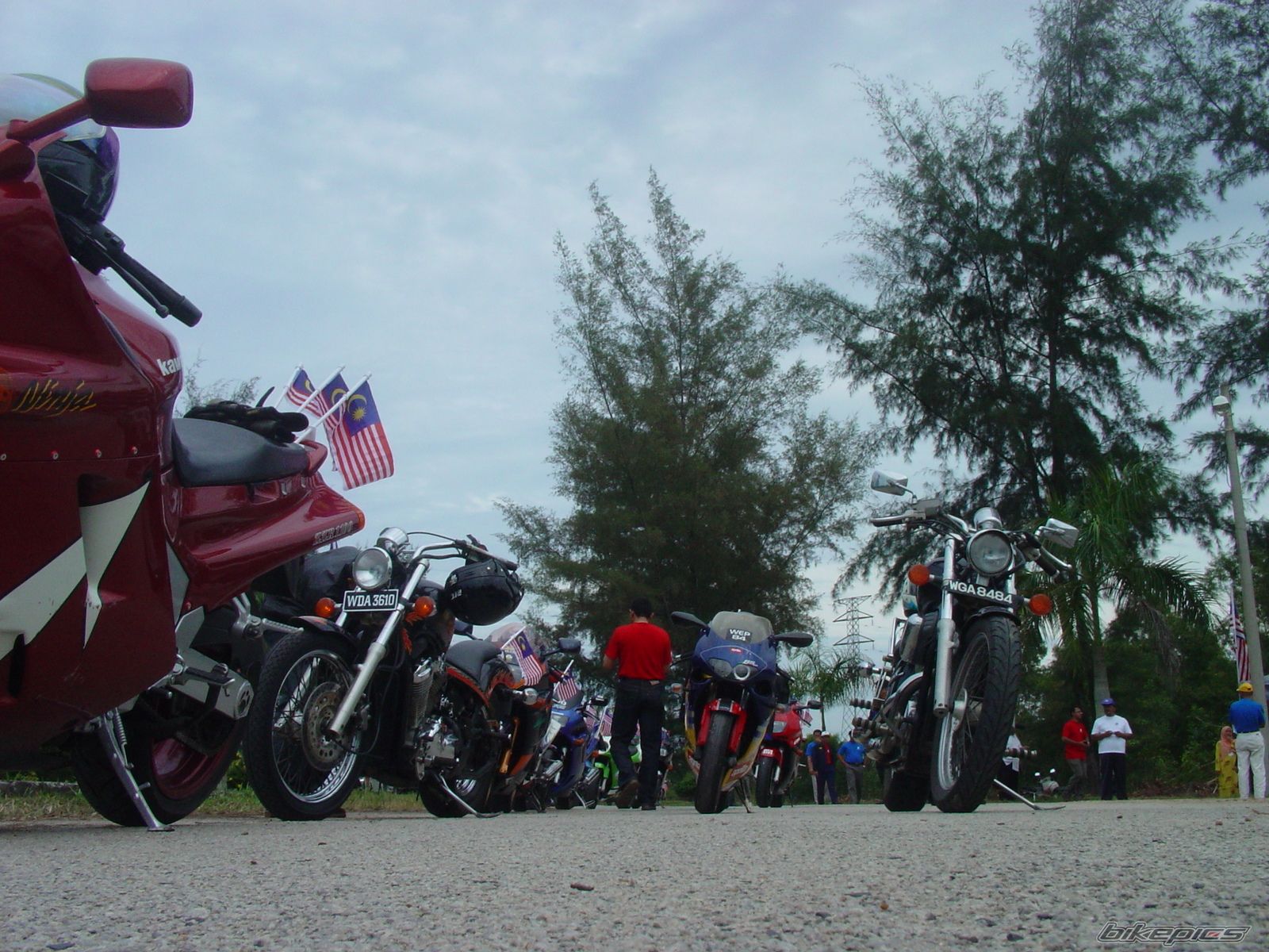 Bike Photo 999338