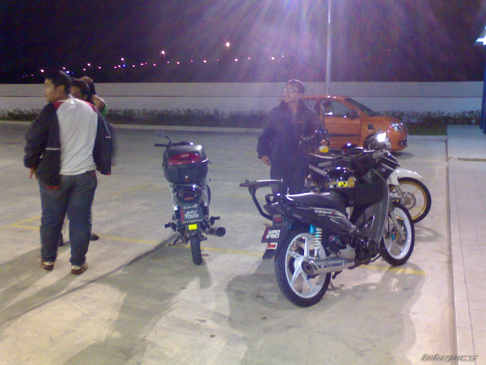 Bike Photo 999372