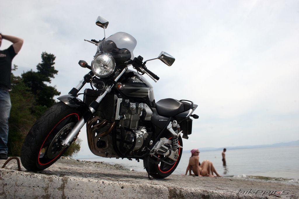 Bike Photo 999393