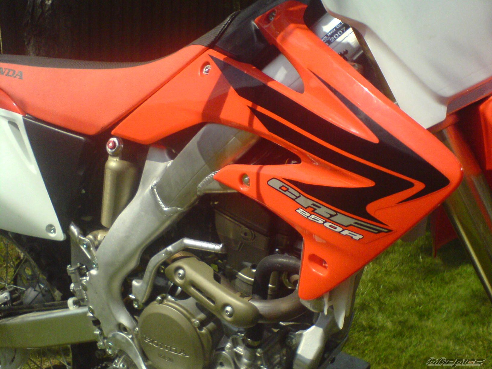 Bike Photo 999422
