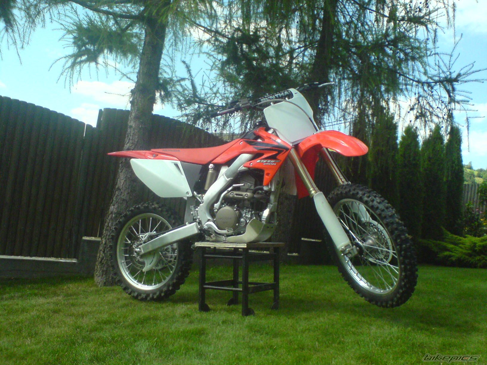 Bike Photo 999424