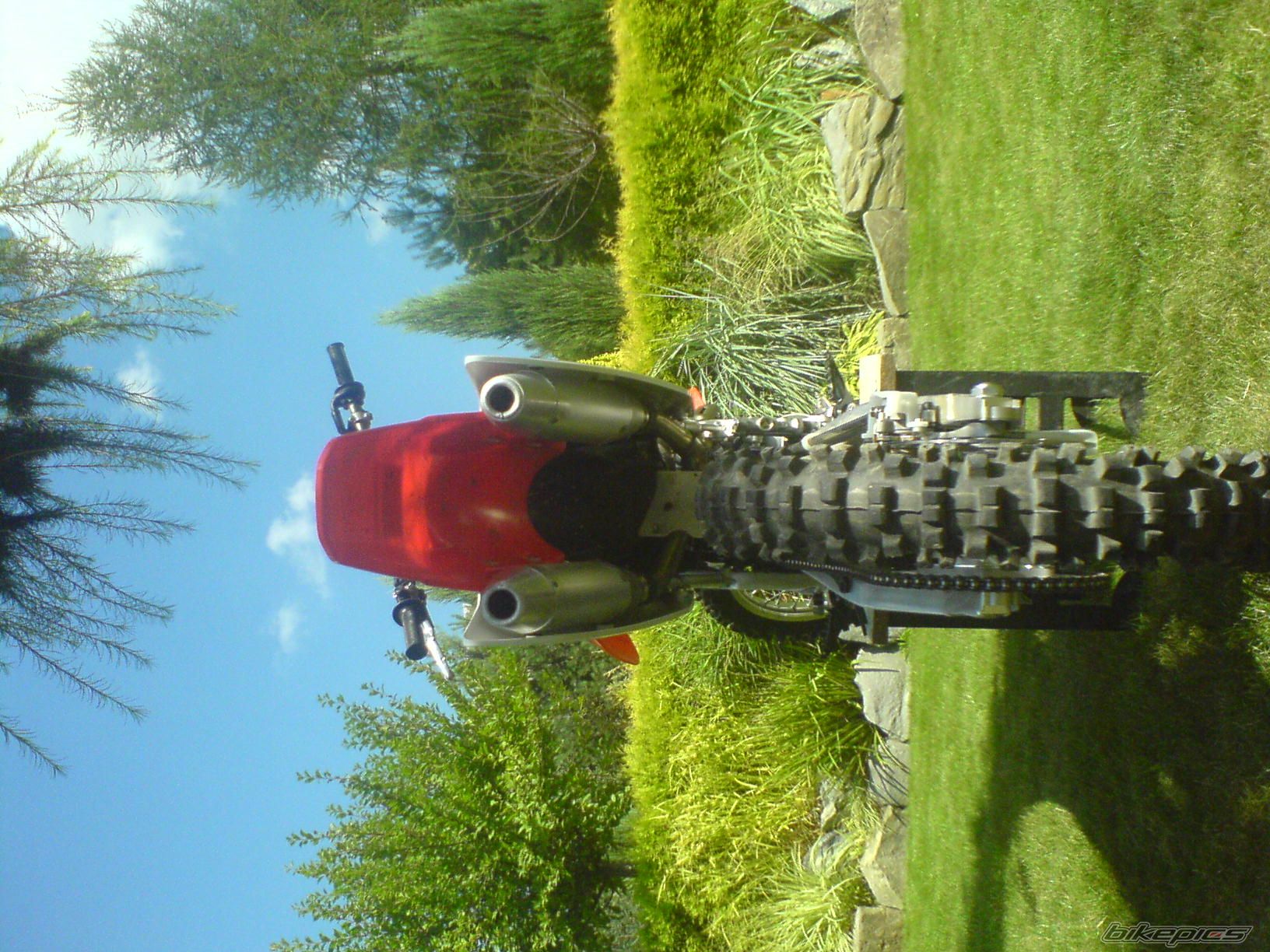 Bike Photo 999444