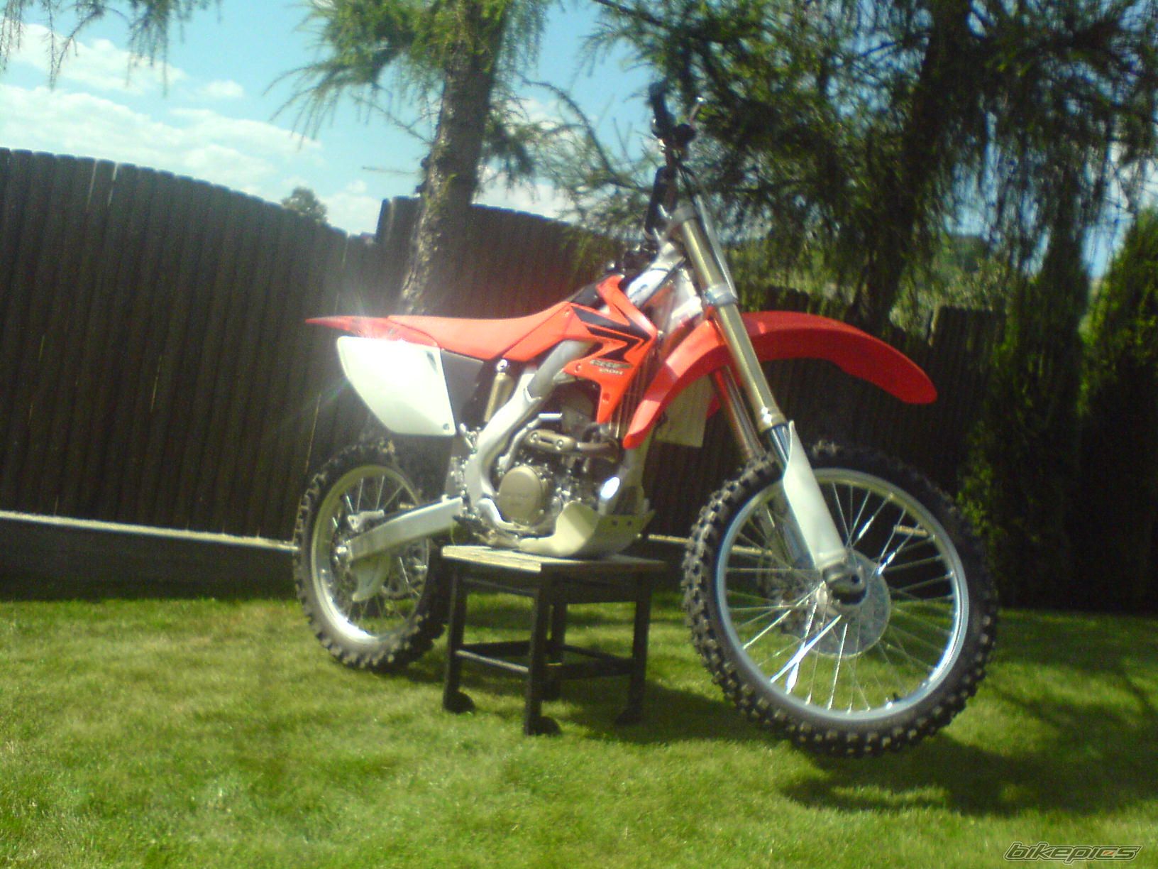 Bike Photo 999452