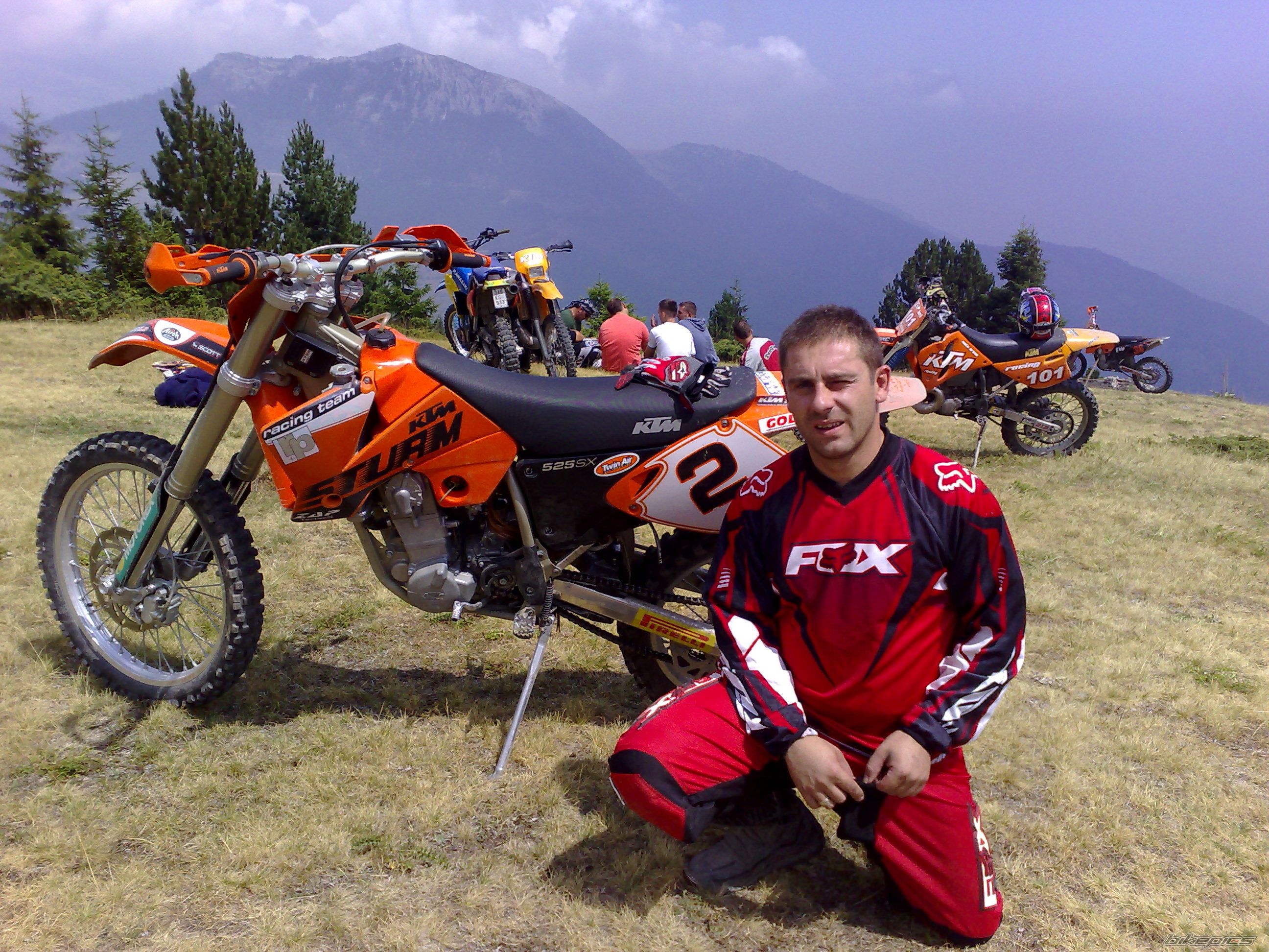 Bike Photo 999472