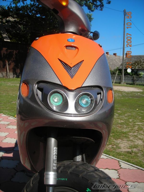 Bike Photo 999476