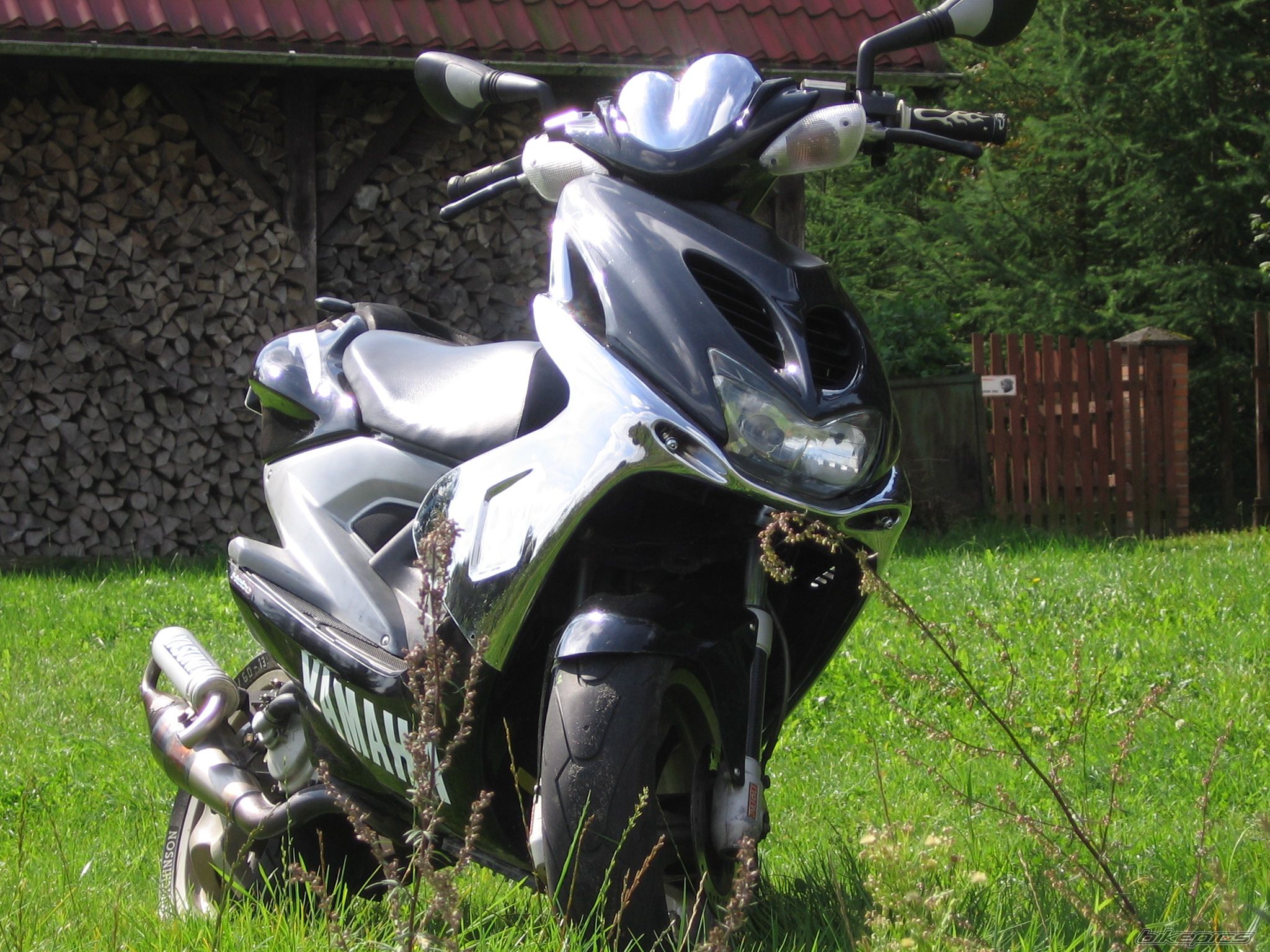 Bike Photo 999490