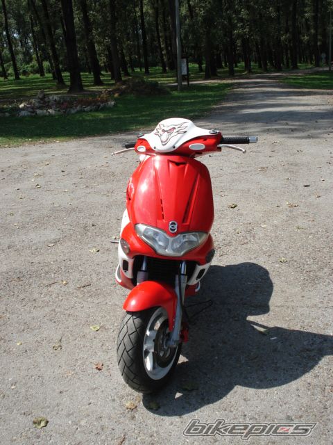 Bike Photo 999651